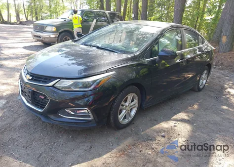 2018 Chevrolet Cruze Lt Auto z USA, uszkodzony, nr VIN 1G1BE5SM1J7179481